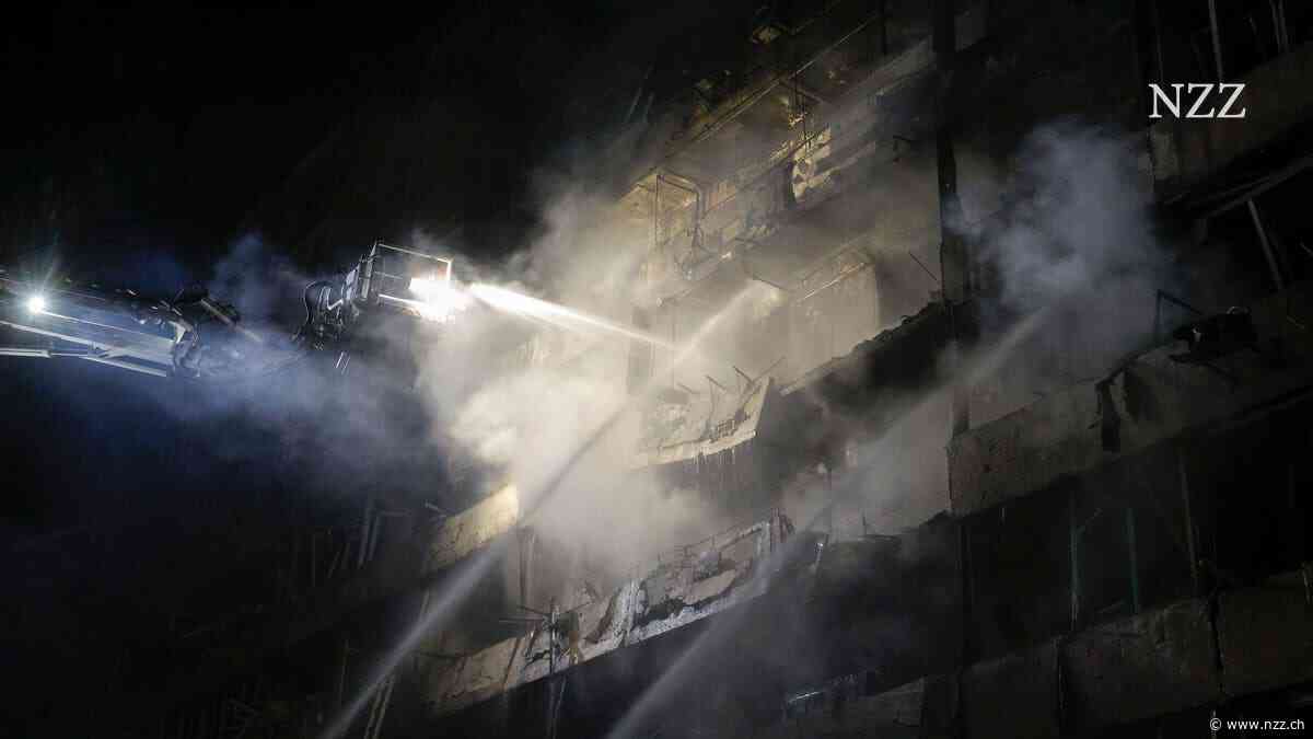 BILDSTRECKE - Erneut tödlicher Angriff auf Kiew ohne Vorwarnung – Bilder des Krieges in der Ukraine