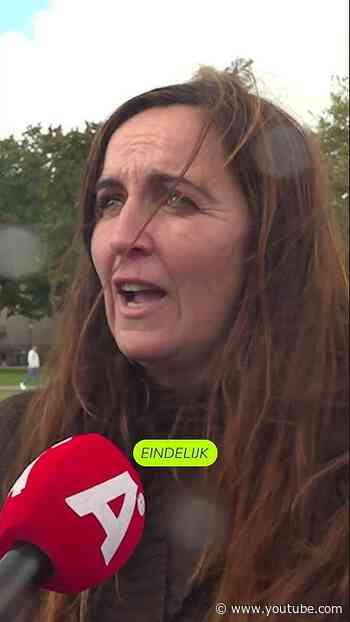 Mannen in optocht  voor bescherming  van vrouwen