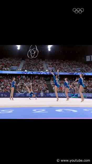 Team Azerbaijan’s hoop routine that secured them 5th place in the #RhythmicGymnastics group final!
