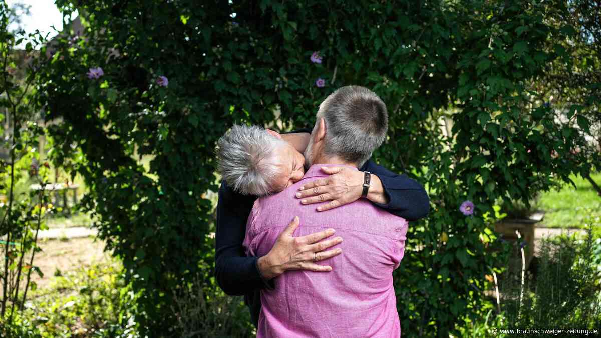 Alkohol in der Partnerschaft: Darum „vertuschte“ Kristine die Sucht ihres Mannes