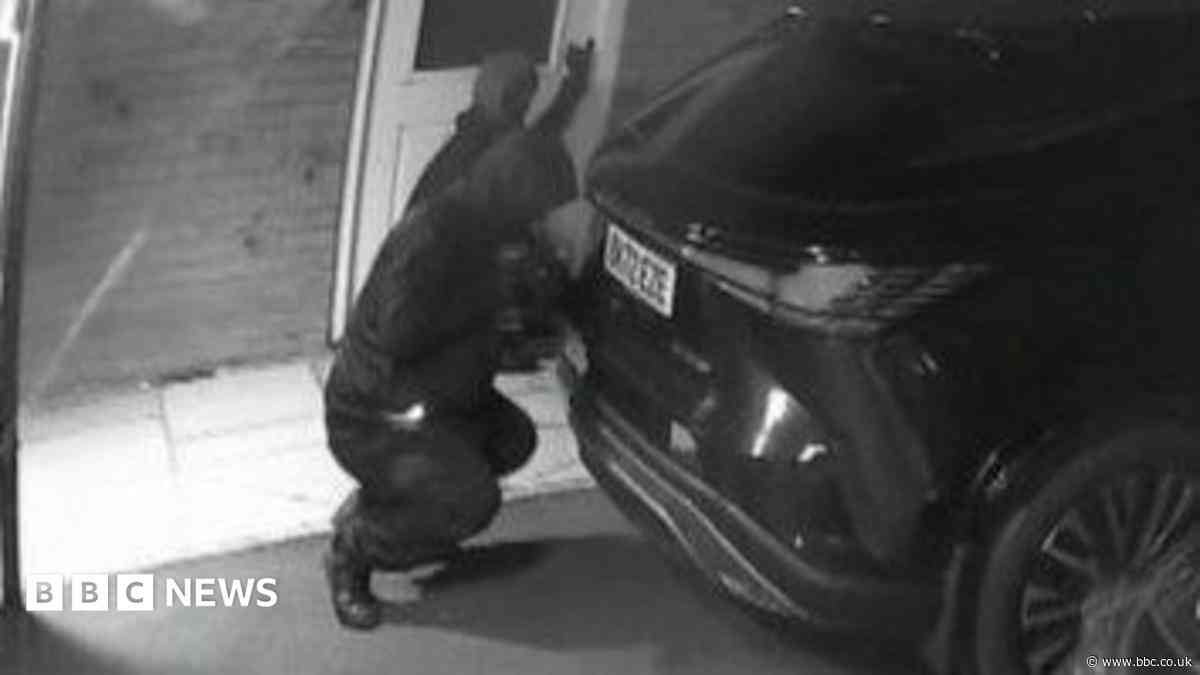 The thieves using power tools in car crime hot-spot