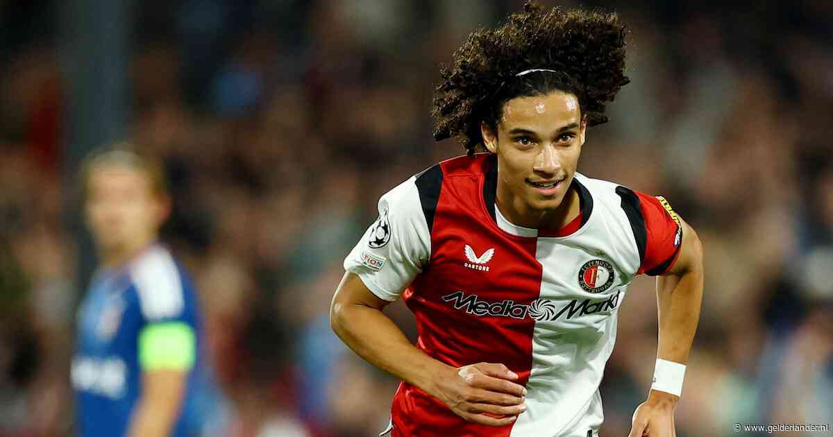 Zechiël zet Feyenoord met prachtige uithaal direct weer naast Como