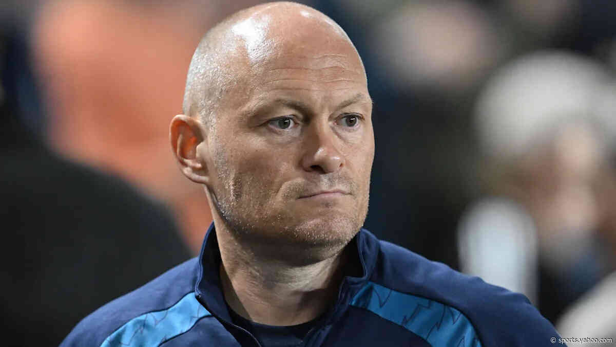 Neil criticised over racial abuse stoppage comments