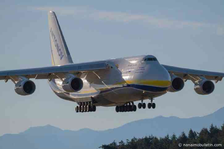 Massive Ukrainian cargo plane pays Vancouver Island air force base a Thanksgiving visit