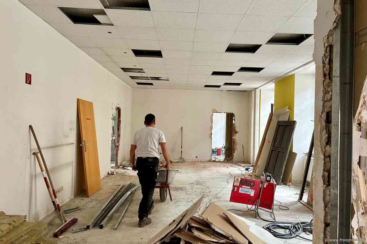 Weil die Burgstädter ein neues Bürgerbüro bekommen – „Kuscheln“ im Stadtrat