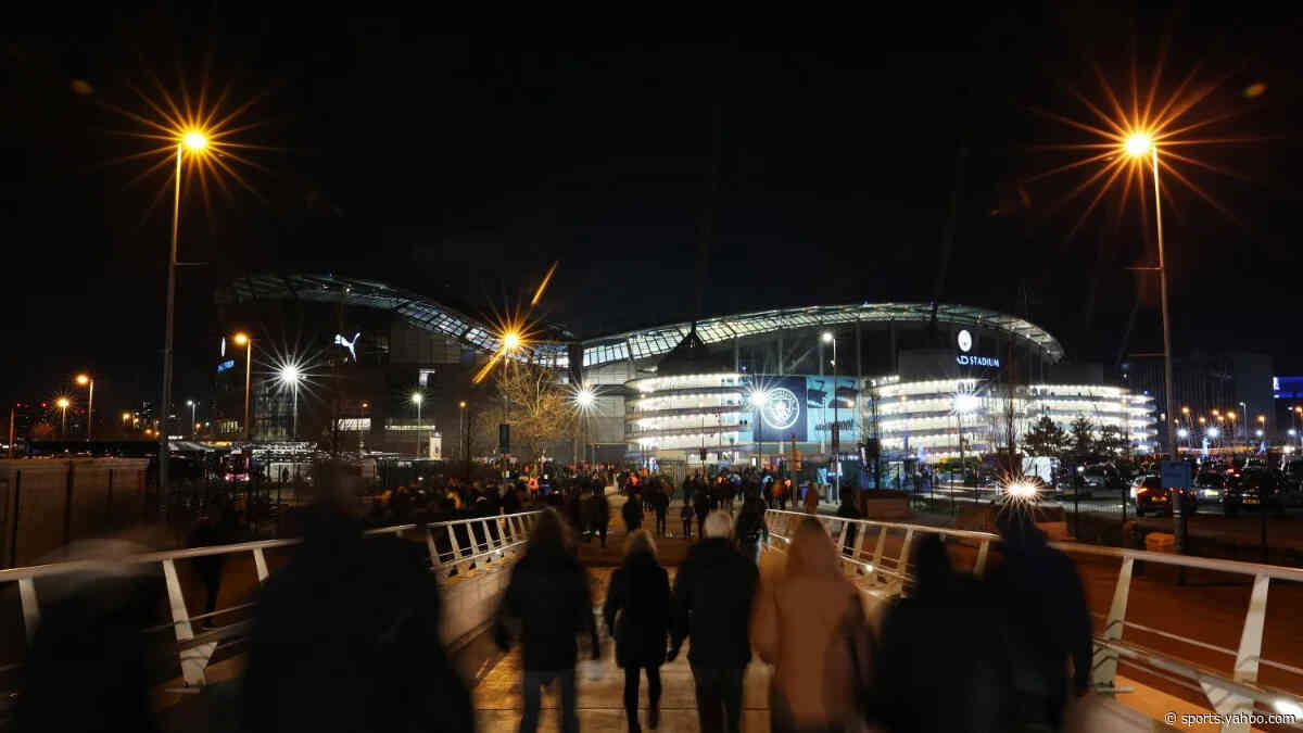 The starting lineups are in as Manchester City take on PSG