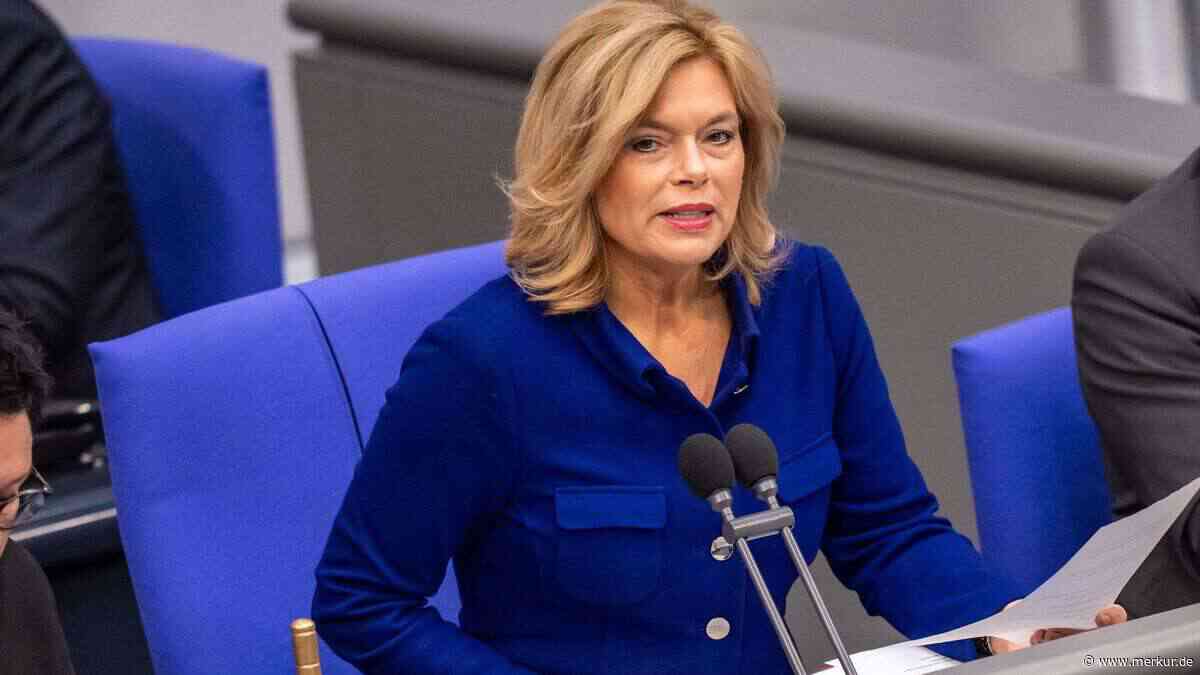 Messer im Kugelschreiber, Elektroschocker in Spraydosen: Klöckner will Bundestags-Kontrollen verschärfen