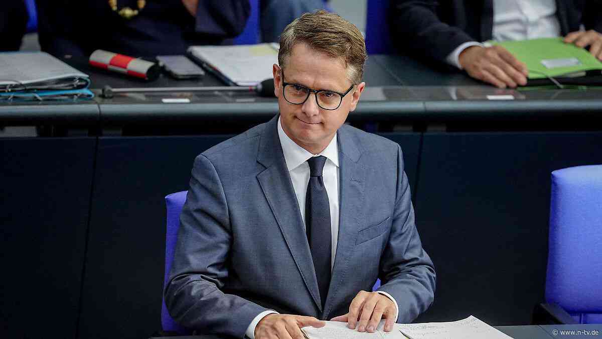 Durchschnittlich bei 2,9 Prozent: Linnemann rechnet 2027 mit stabilem Krankenkassen-Zusatzbeitrag