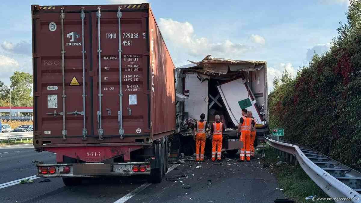 A2 richting Eindhoven na uren vrijgegeven na ongeluk met vrachtwagens