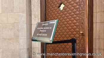 Danger warning as people told not to enter parts of Manchester Town Hall
