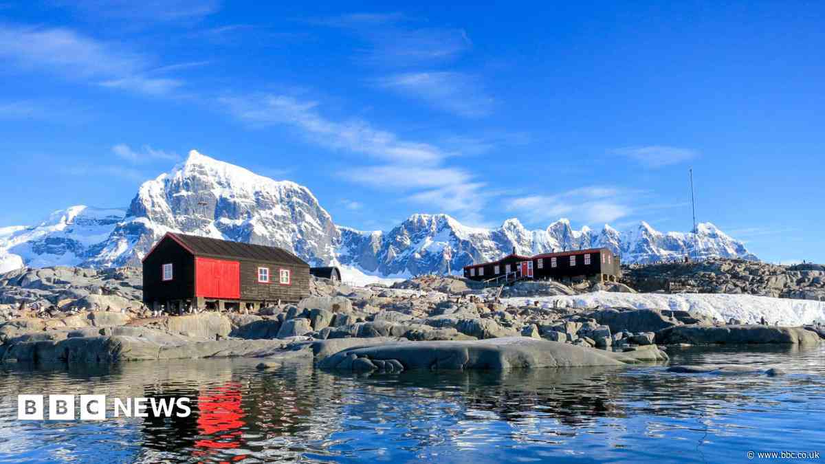 New team to save Antarctic port from climate change