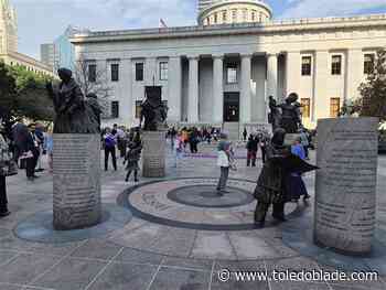 State leaders unveil Ohio Women’s Monument