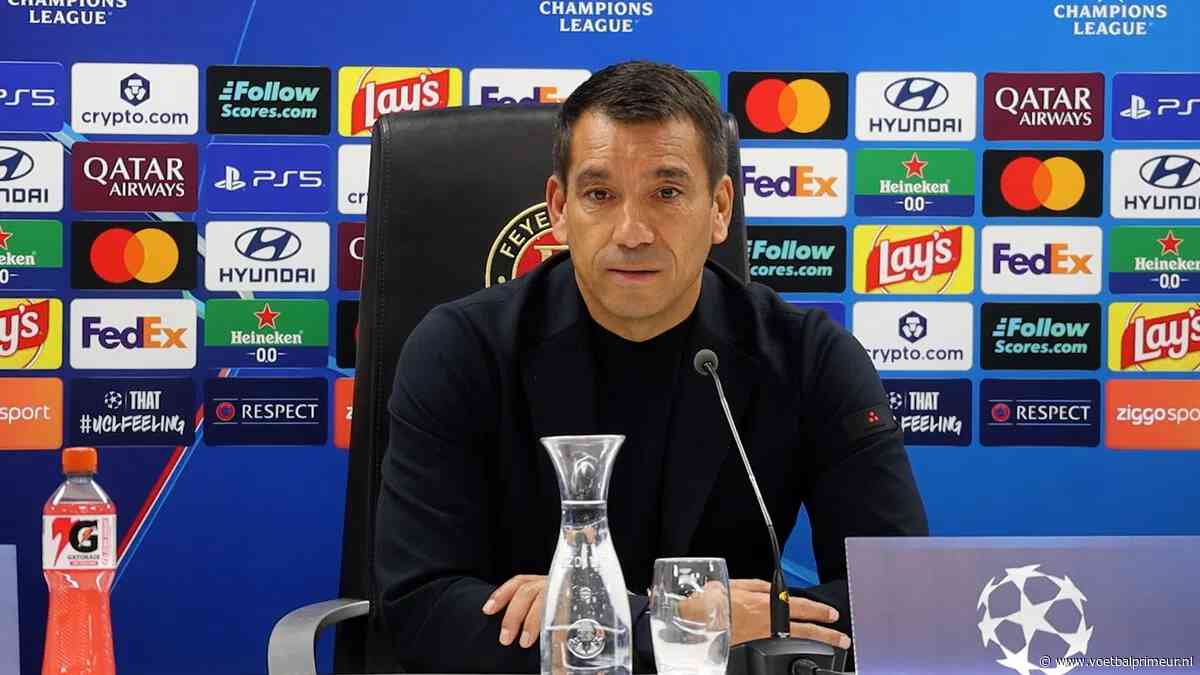 Van Bronckhorst blij met Zechiël: 'Hij heeft augurkensap gedronken'