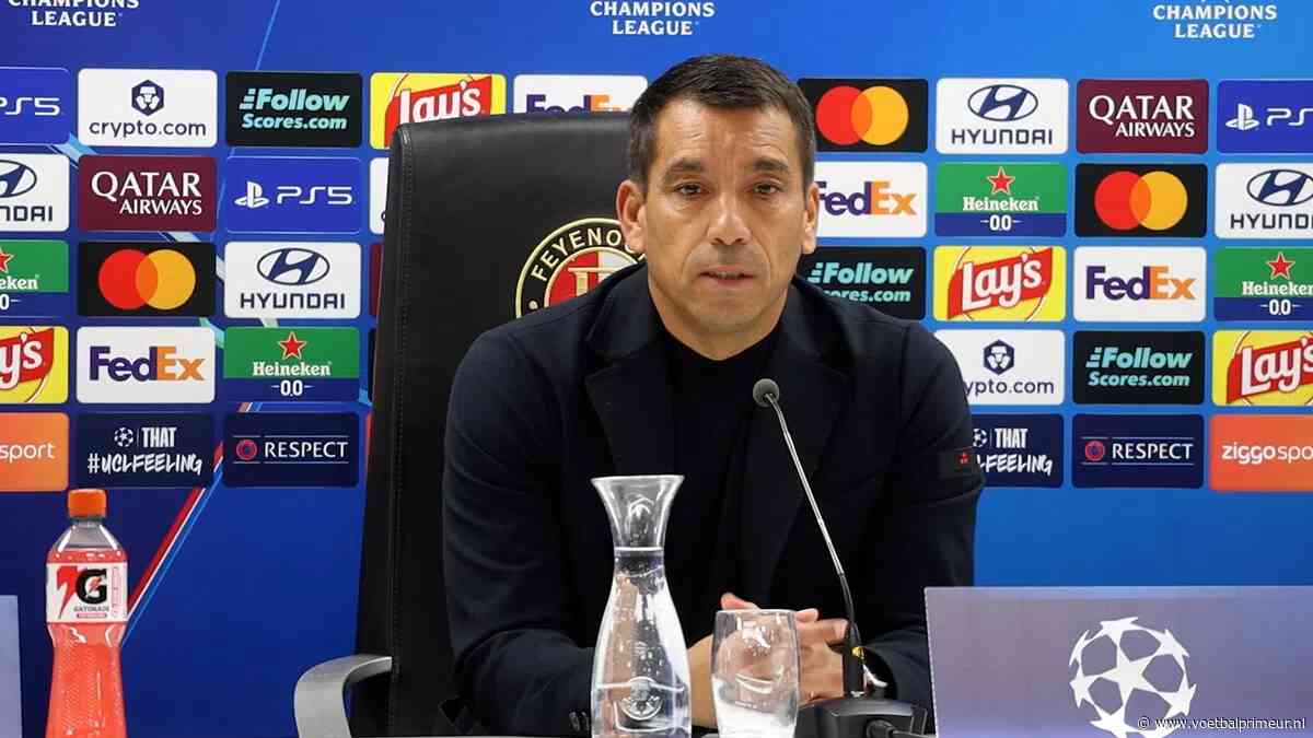Van Bronckhorst geeft update over Valente en St. Juste: 'Hij voelde wel wat'