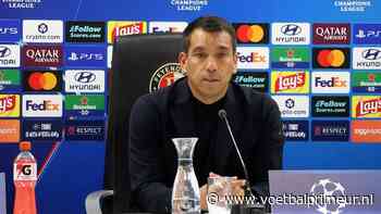 Van Bronckhorst geeft update over Valente en St. Juste: 'Hij voelde wel wat'