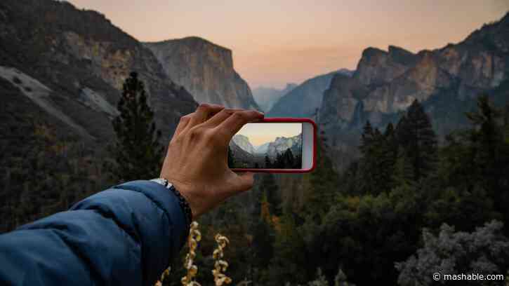 What is bloomscrolling? Meet doomscrolling’s happier alternative.