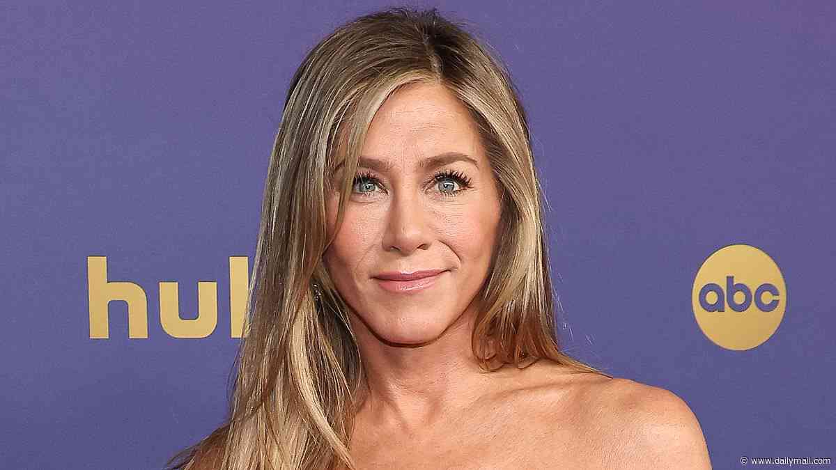 Jennifer Aniston accused of giving director 'mean-spirited' rhinestone sex toy to 'humiliate' her on film set