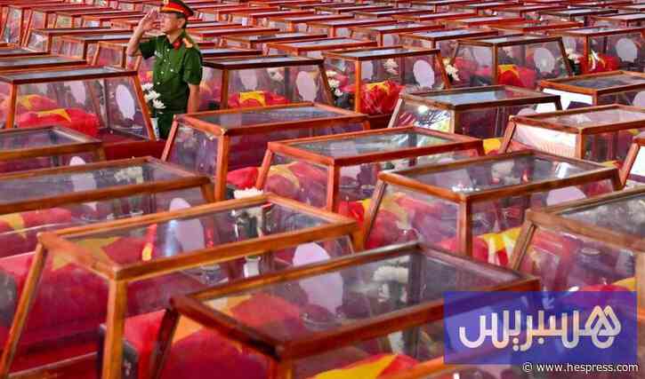 فيتنام تعيد دفن رفات 731 جنديا