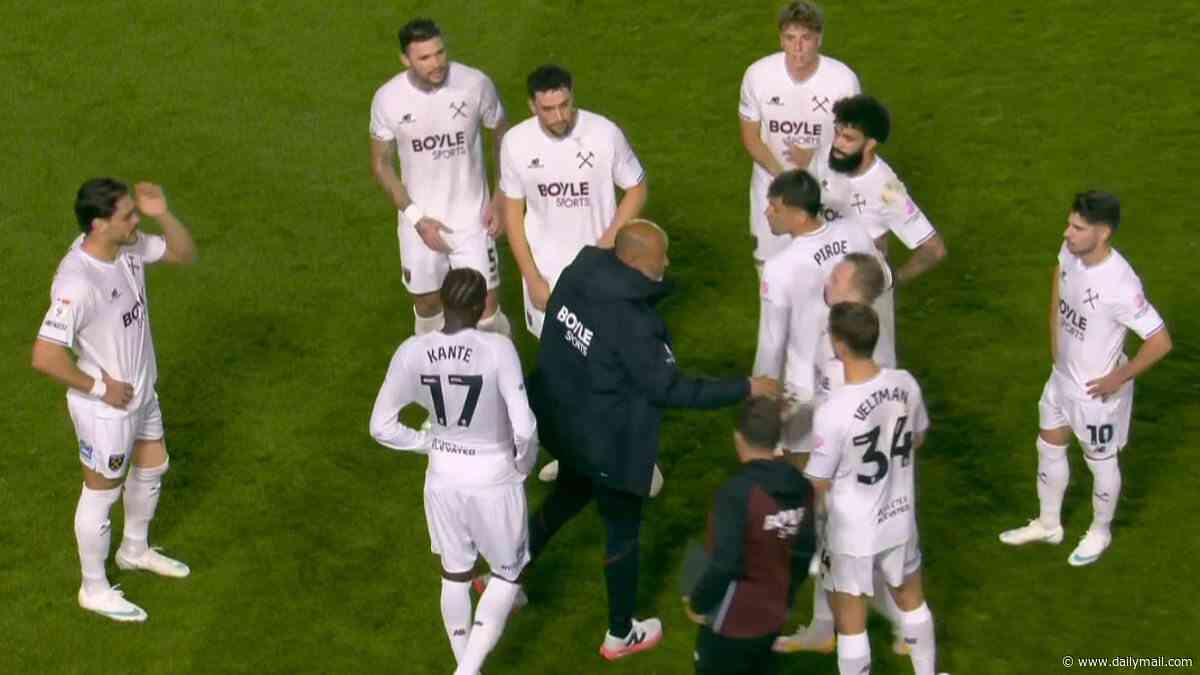 Channelling your inner Phil Brown, Nuno? Unhappy West Ham boss Espirito Santo delivers half-time team-talk ON THE PITCH as they struggle at nine-man Lincoln - as Hammers eventually win 6-0 after his words!