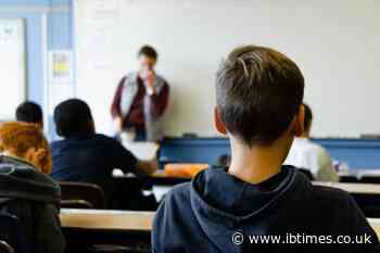 Canadian Teacher Suspended After Students Discover Sexually Explicit Photos of Him on Reddit
