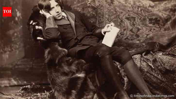 Oscar Wilde's quote of the day: "The books that the world calls immoral are books that show the world its own shame"