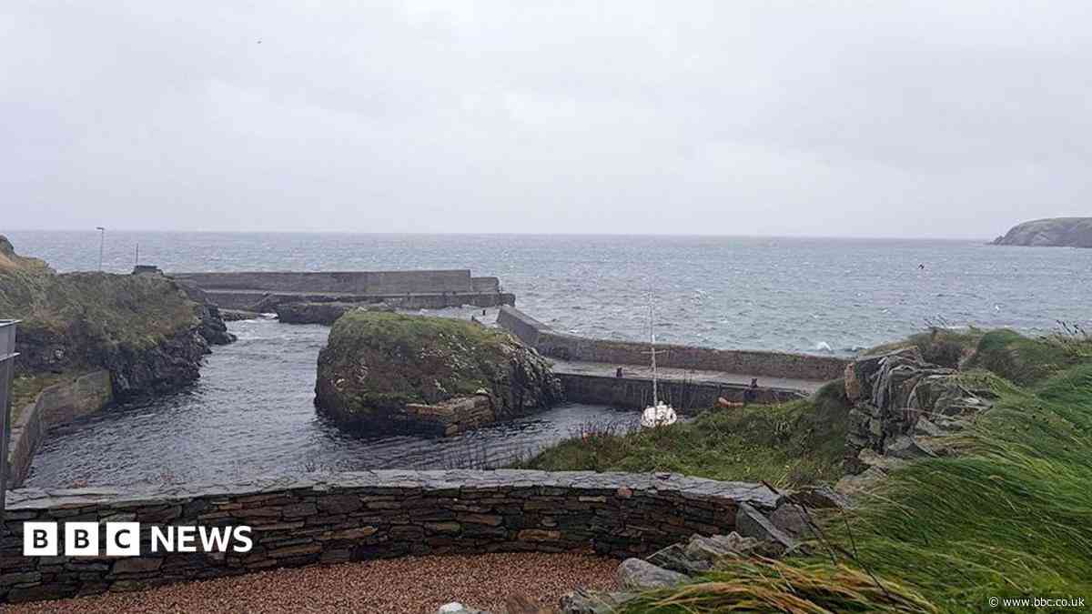 'Dark day for Lewis' as one fisherman dead and two missing