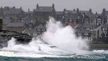 Gales and heavy rain to impact UK as yellow wind warning issued