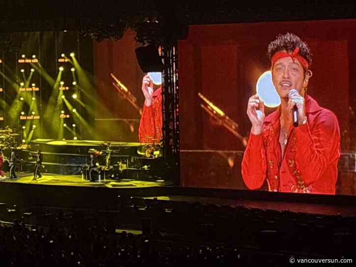 RECAP: Bruno Mars in fine voice to launch Vancouver run | Fans descend on the merch tables