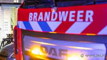 Drie personen naar ziekenhuis na brand in flat Zaandam door opladen fietsaccu