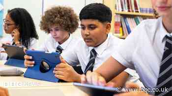 Cut screen time in classrooms to avoid long-term health issues, clinicians urge