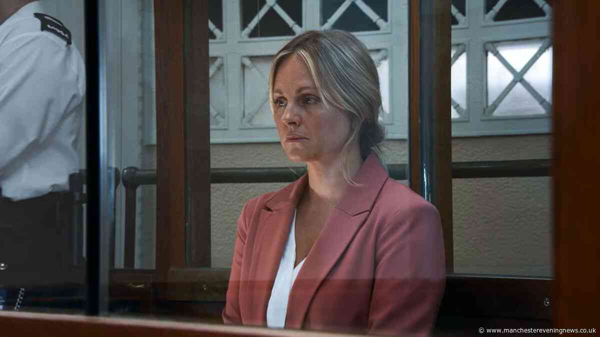 Coronation Street fans think there's something missing as Sarah Platt goes on trial for murder