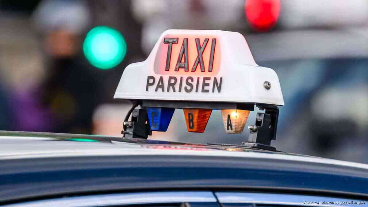 „Totales Chaos“: Pariser Taxifahrer blockieren Flughafen – Protest gegen Uber und Co.