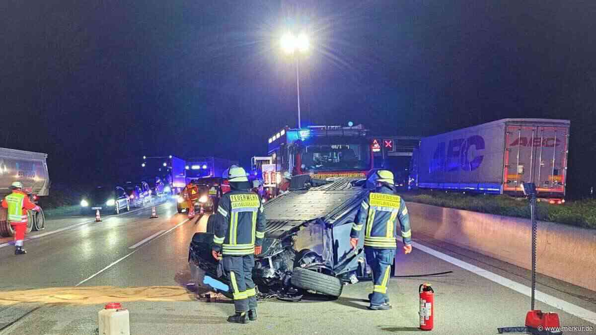 Mehrere Unfälle auf der A8: Lange Staus sind die Folge