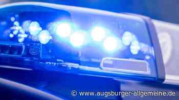 Unfall auf Adenauerbrücke: Lkw drückt Auto bei Spurwechsel gegen Leitplanke