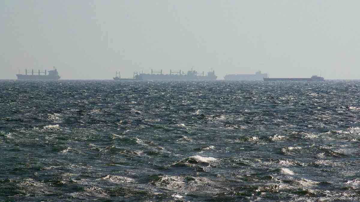 Drohnen-Terror im Schwarzen Meer? Schon wieder brennt ein Frachtschiff