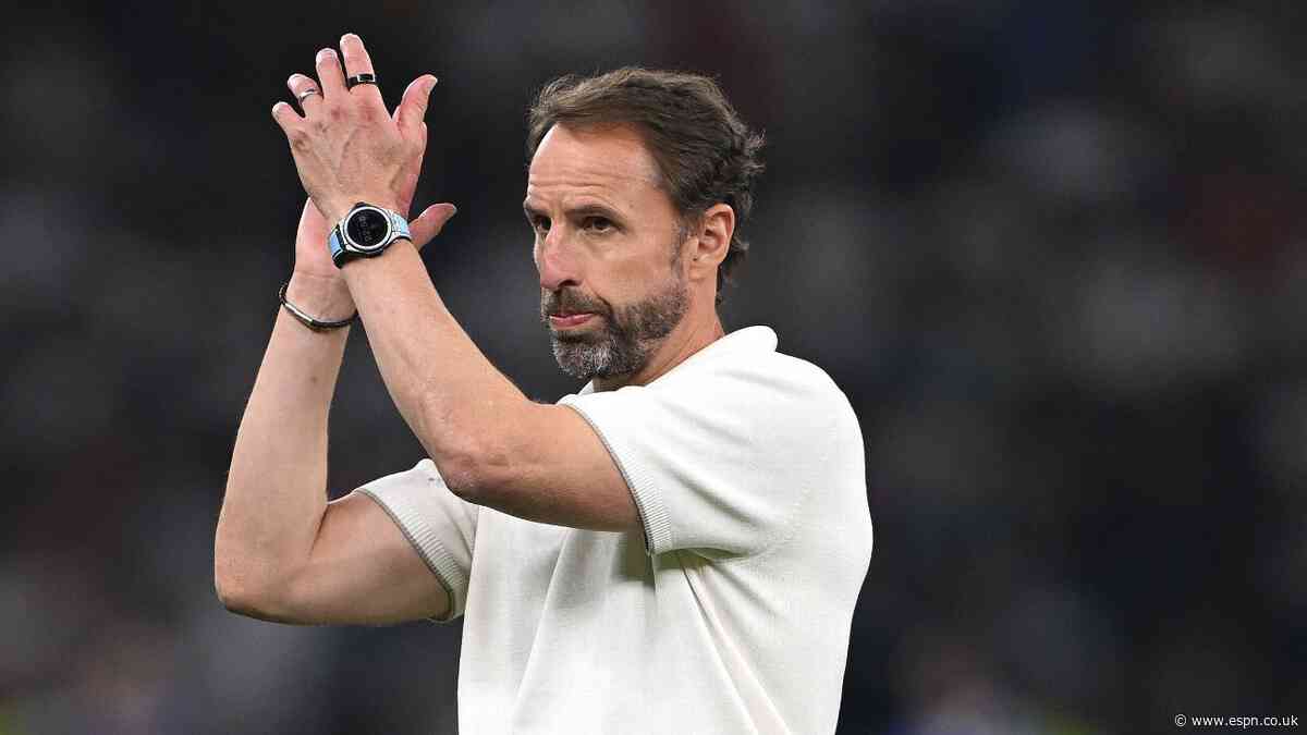 Southgate rules out return to PL management