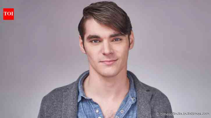 RJ Mitte's fiancée, Kennedy Suarez, gave him an ultimatum - Report
