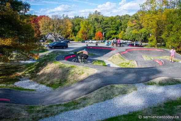 Pump track now open at Canatara