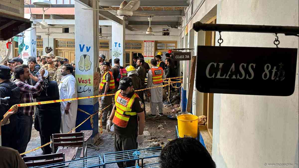 Viele Tote bei Einsturz von Schuldach in Pakistan