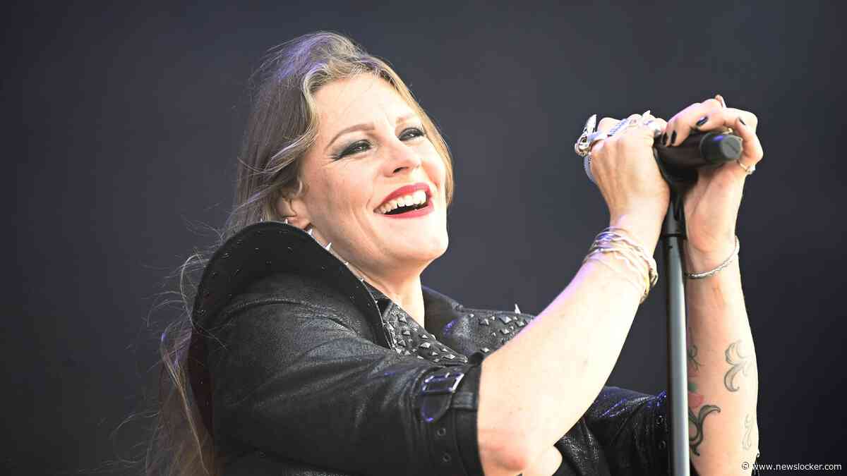 Zangeres Floor Jansen vertrekt bij metalband Nightwish: ’Een moeilijke beslissing’