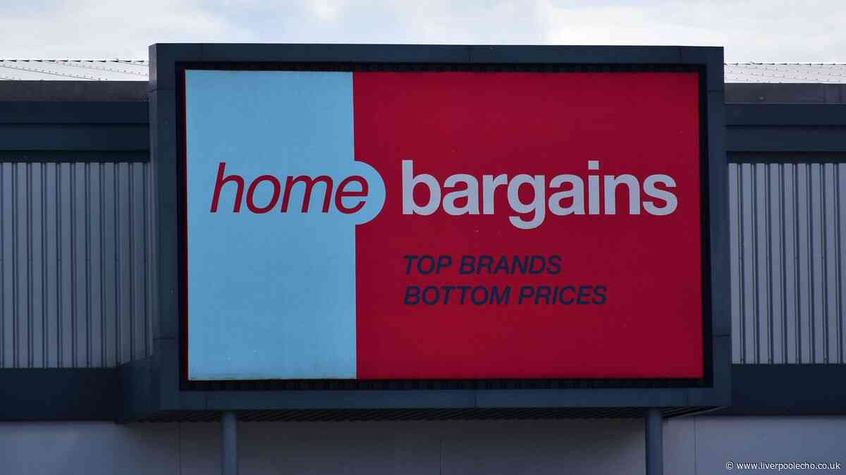 New Home Bargains £10 'winter warmer' bedding set 'feels like a cosy hug'