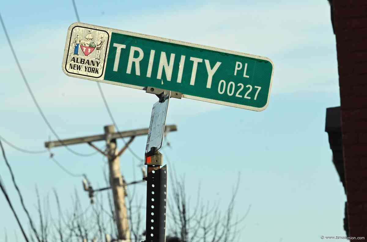 Girl, 15, shot in Albany near governor’s mansion.