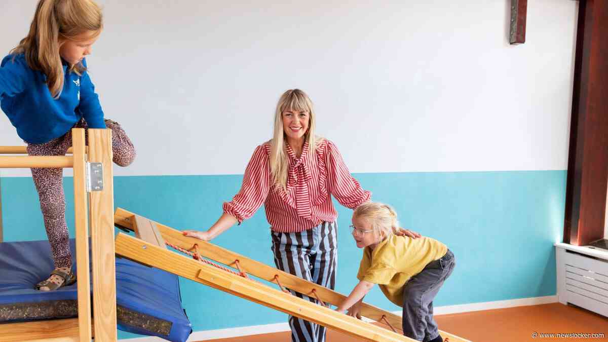Esther (39) is al 17 jaar kleuterjuf: ’Brutaal wil ik het niet noemen, maar kinderen zijn wel mondiger geworden’
