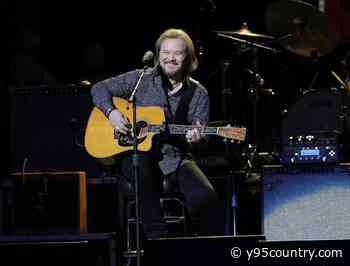 Travis Tritt Prepares to Return to Stage After Pneumonia