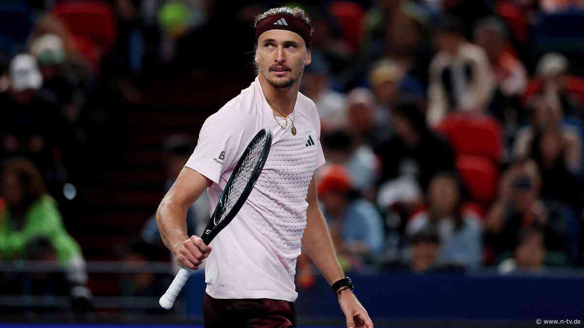 Erfolg über de Minaur: Der Knöchel hält: Zverev marschiert ins Halbfinale von Shanghai