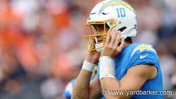 ‘What is he looking at?’- Justin Herbert bluntly called out amid Chargers struggles