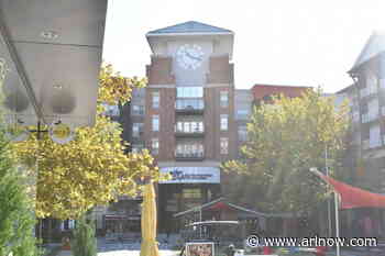 The big clock in Pentagon City is broken, frozen at 10:17