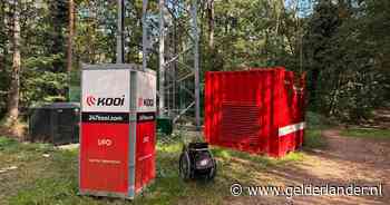 Vieze dieselgenerator ratelt in de natuur, zodat jij kunt bellen: KPN geeft toe dat dit niet ideaal is