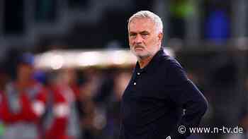 Absurde Theorie verbreitet: Wutschaubender Jose Mourinho redet sich um Kopf und Kragen