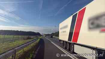 Lange file op A58 richting Tilburg, één rijstrook dicht